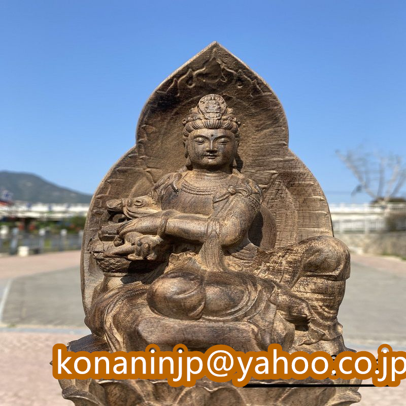 観音菩薩 仏像 仏教美術 彫刻 自然木 職人 手作り 置物 工芸品 東洋彫刻