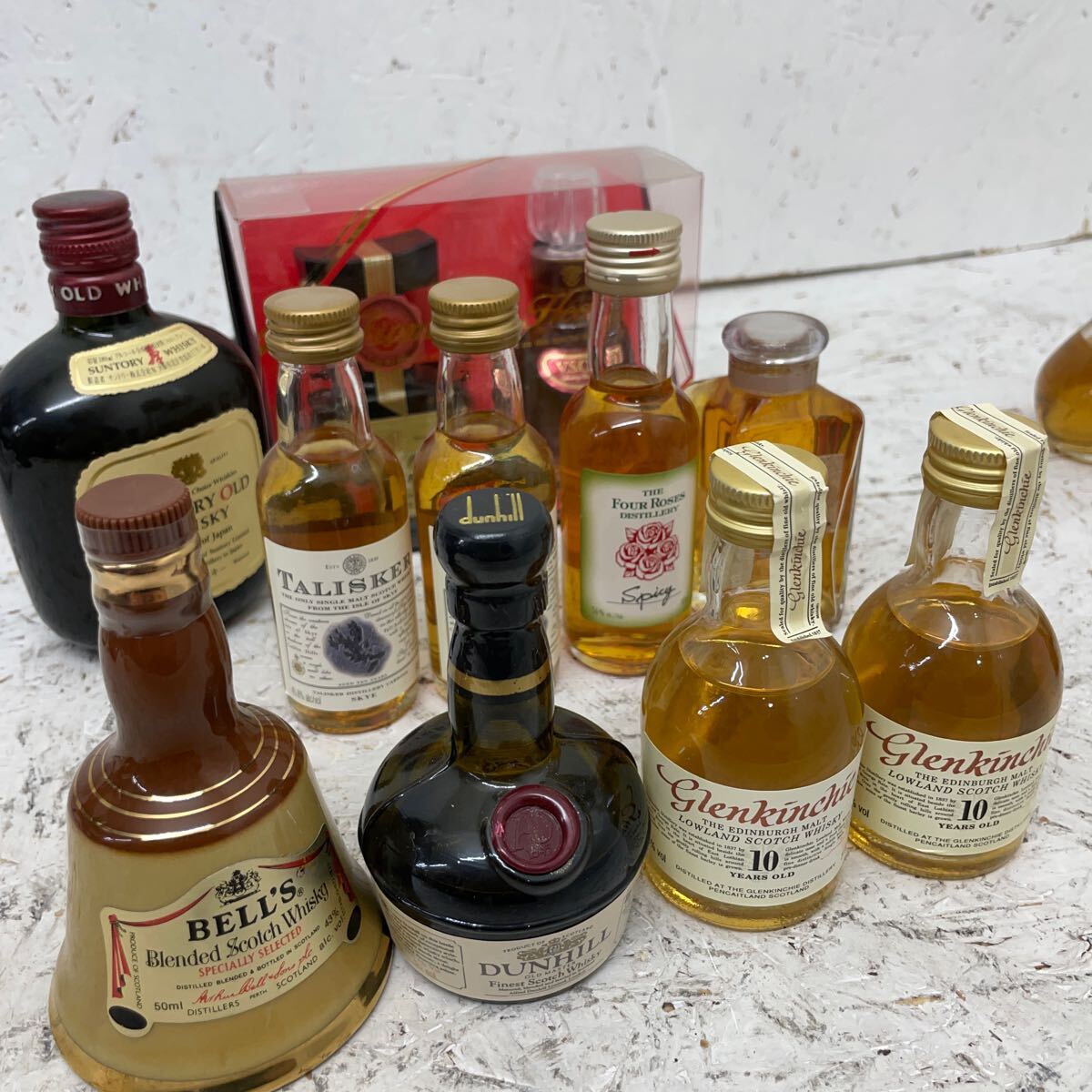 13 ミニボトルまとめ ウィスキー19本＋ブランデー1本 古酒 サントリー NIKKA BELLS DUNHILL glenkinchie  TALIS(セット、詰め合わせ)｜売買されたオークション情報、yahooの商品情報をアーカイブ公開 - オ アルコール