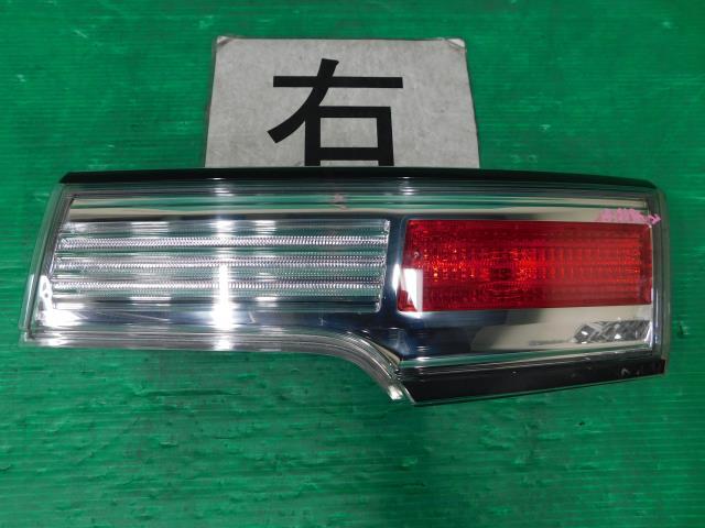 エルグランド DBA-TE52 右フィニッシャーパネル 250ハイウェイスター 7人 QR25DE QAB 26550-1JB2B