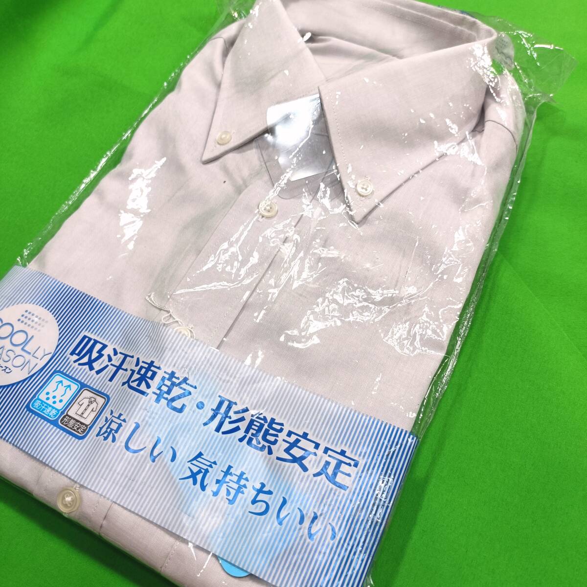 p1新品★送料無料★形態(tài)安定加工 速干ドライ生地 ボタンダウン 半袖カッターシャツ ワイシャツ ライトグレー Mサイズ39 通勤 ビジネス