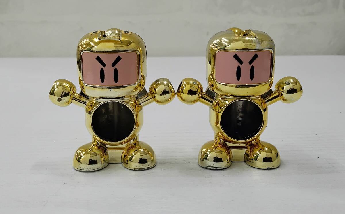 ビーダマン ゴールデン ボンバーマン 2個まとめ 現状品 ジャンク ビーダマン ゴールデン ボンバーマン 2個まとめ 現状品 ジャンク