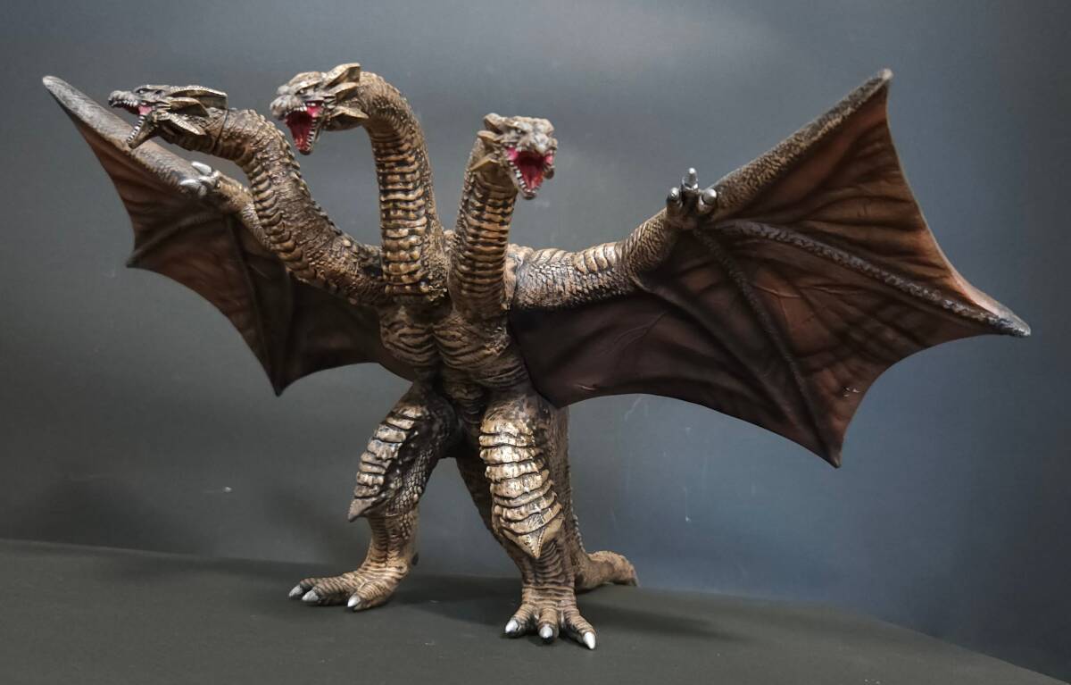 ゴジラ怪獣ソフビ キングギドラ1991リペイント完成品 ゴジラ怪獣ソフビ キングギドラ(ゴジラザライド版)リペイント完成品