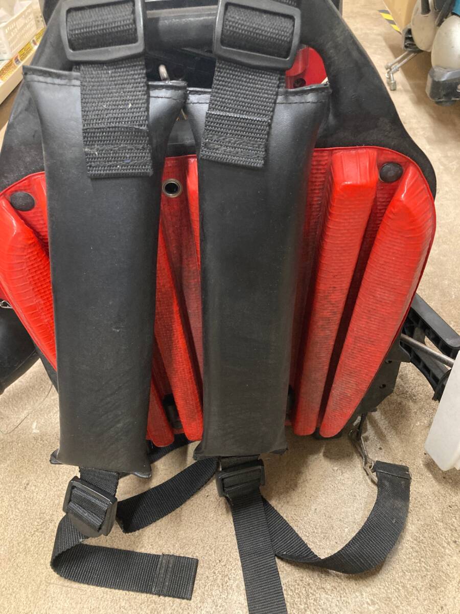 引取限定】【中古品】ZENOAH(ゼノア) 動力散布機 MD6200 引取限定】【中古品】ZENOAH(ゼノア) 動力散布機 MD6200