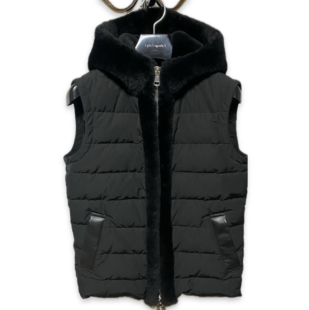 価格交渉可1PIU1UGUALE3 × EMMETI MOUTON HOODED VEST [BLACK 価格交渉可1PIU1UGUALE3 × EMMETI MOUTON HOODED VEST [BLACK