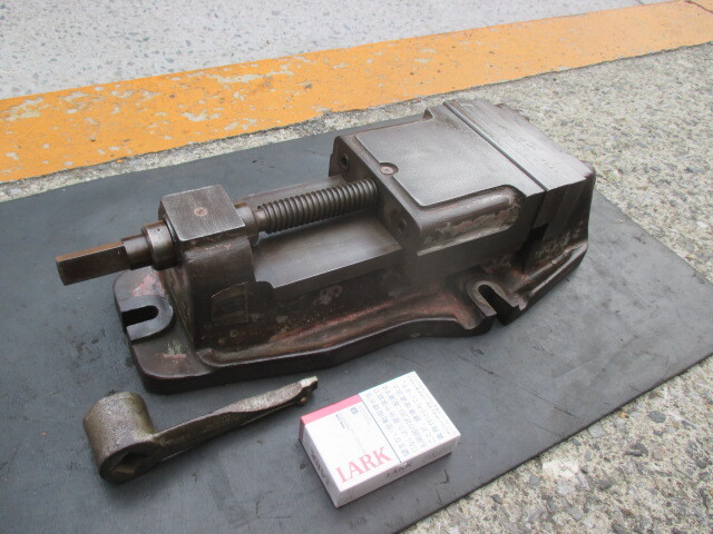 u338★ＳＨＯＷＡ　マシンバイス　口金幅140ｍｍ