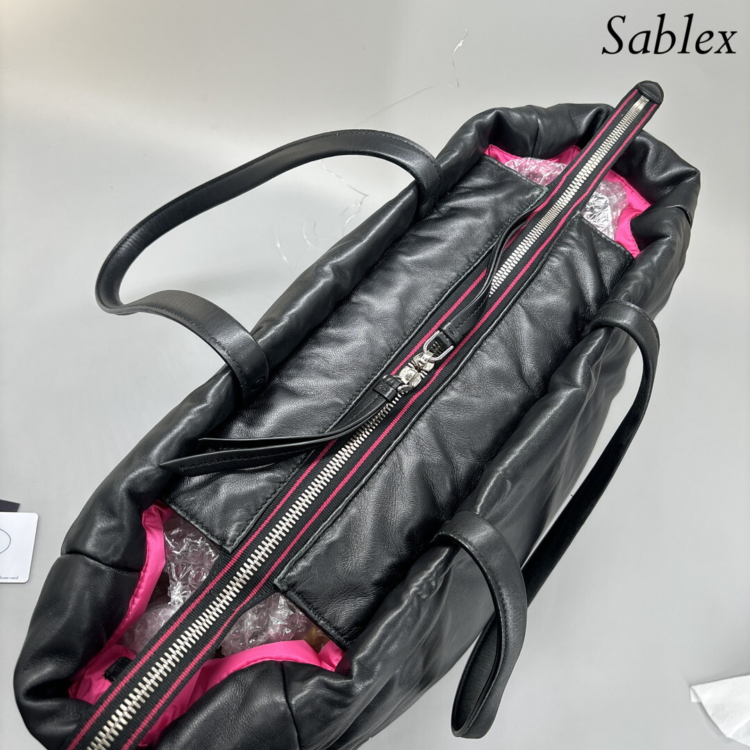 超極美品】プラダ PRADA トートバッグ ハンドバッグ レザー 超極美品】プラダ PRADA トートバッグ ハンドバッグ レザー