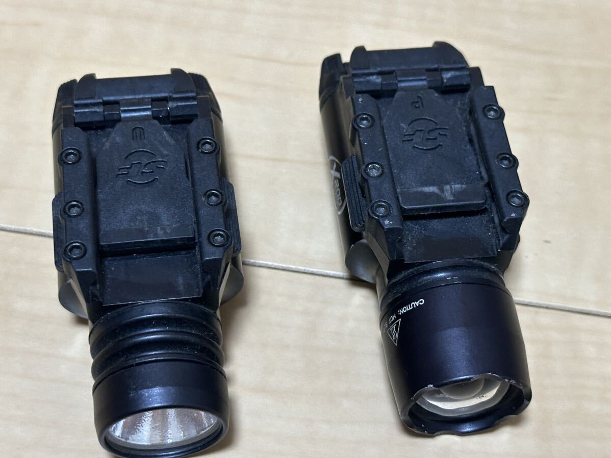 実物 SUREFIRE X200 フラッシュライト ウェポンライト surefire X200 シュアファイア X200A X200B フラッシュライト