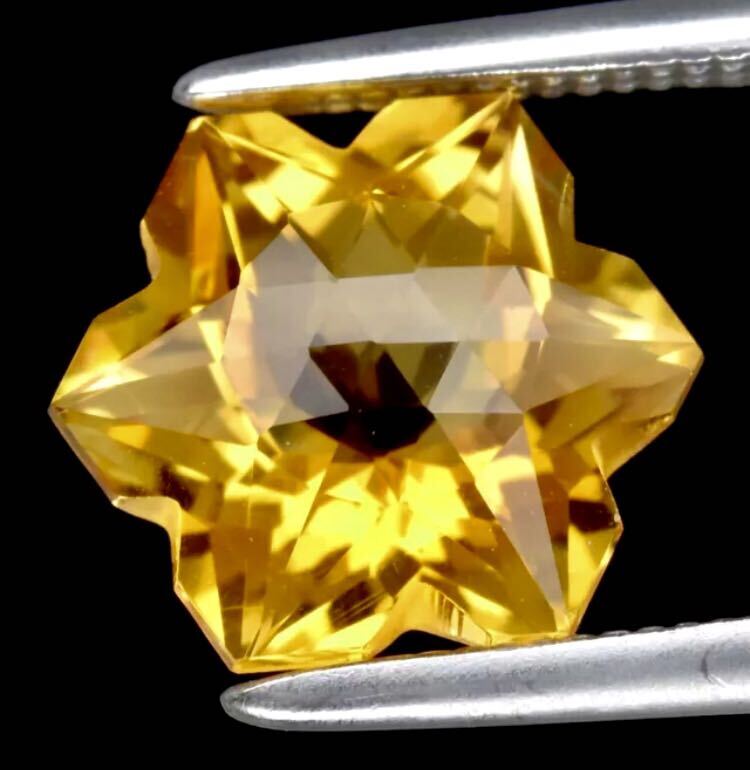 非加熱 VVS 天然イエローシトリン 1.81 Ct カラット
