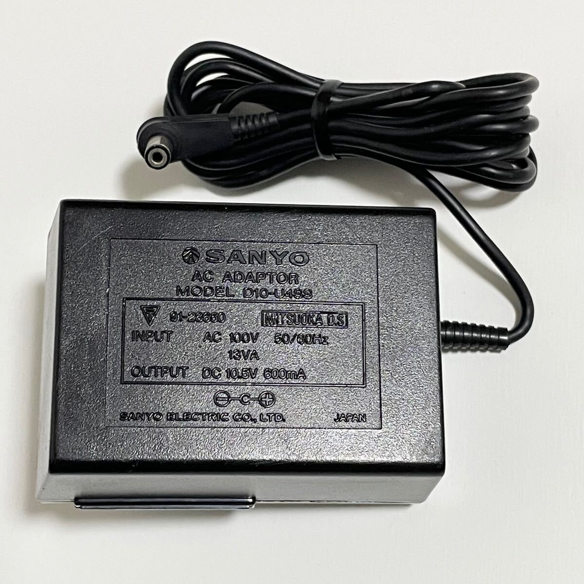 SANYO ACアダプター D10-U4SS DC10 5V 600mA (ラジカセ/サンヨー SANYO ACアダプター D10-U4SS DC10 5V 600mA (ラジカセ/サンヨー
