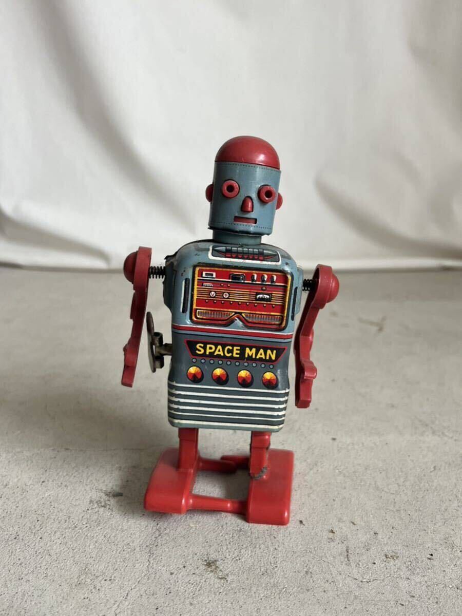 Yahoo!オークション - ブリキ ロボット 機械走行のスペースマン Yahoo!オークション - ブリキ ロボット 機械走行のスペースマン