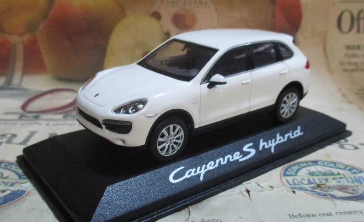 6460円 ☆激レア絶版*世界30台*Minichamps*1/43*Porsche Cayenne 6460円 ☆激レア絶版*世界30台*Minichamps*1/43*Porsche Cayenne