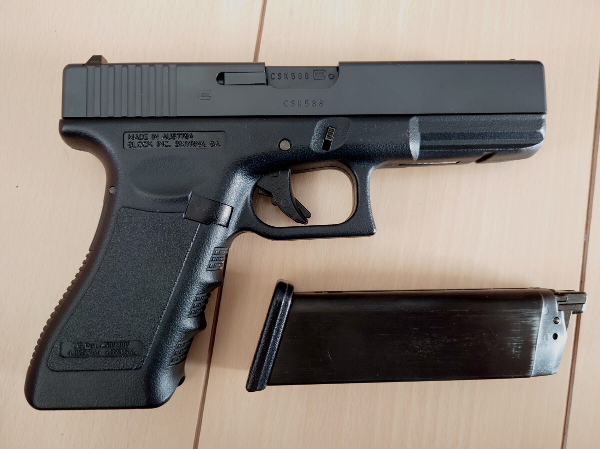 KSC ガスブローバック　G17 レイルドフレーム　中古品　リアル刻印？