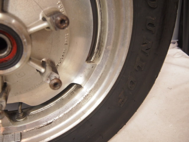 フレ無し!V-MAX1200純正リアホイール タイヤR-47刻印 15X3.50J VMAX1200 V-MAX VMAX