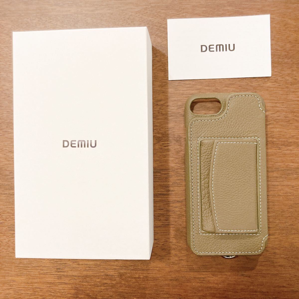 iPhoneSE全世代】新品DEMIUデミュウdemiurvoデミウルーボiPhone iPhoneSE全世代】新品DEMIUデミュウdemiurvoデミウルーボiPhone