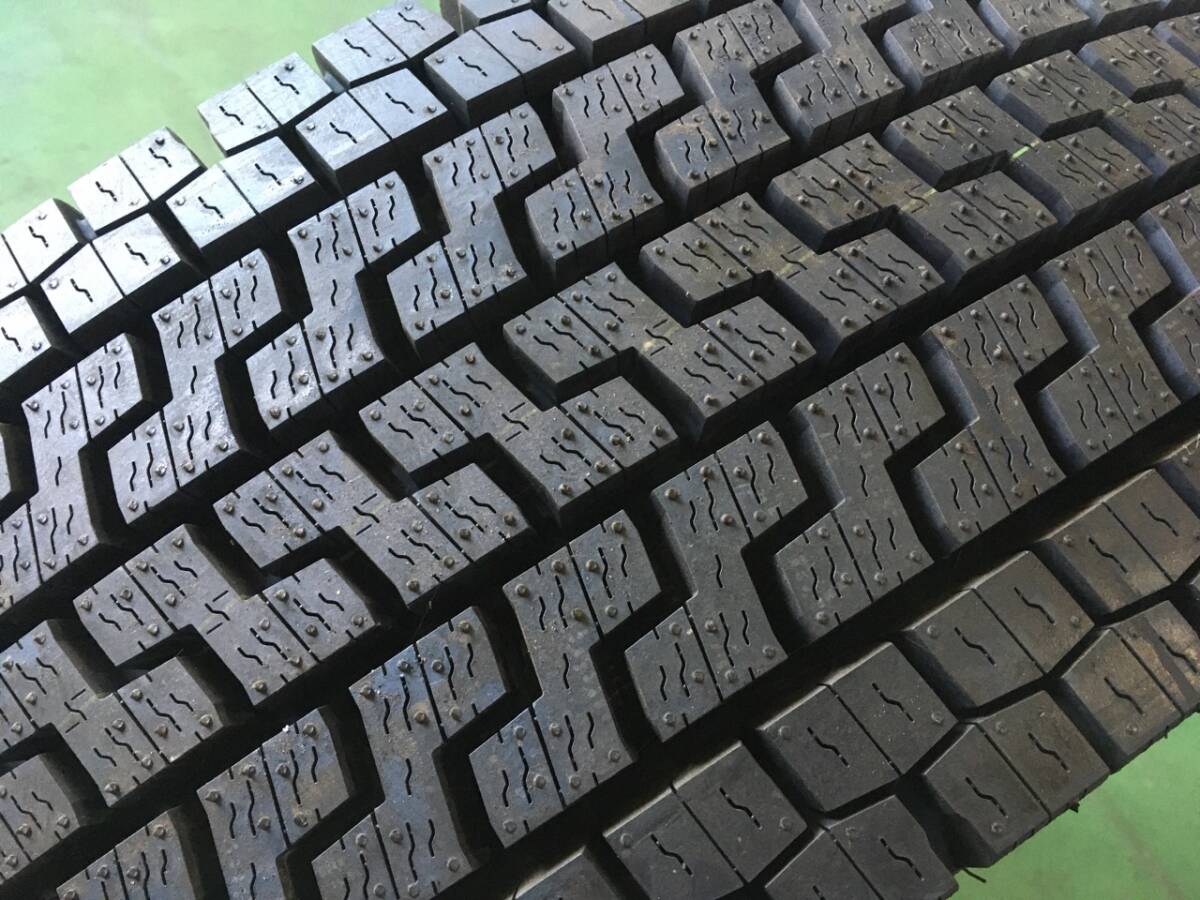 s733-4-9 ☆12R22.5 16PR 中古(新古品)1本♪ ヨコハマ ZEN903ZW スタッドレス 2020年製♪ k90_画像2