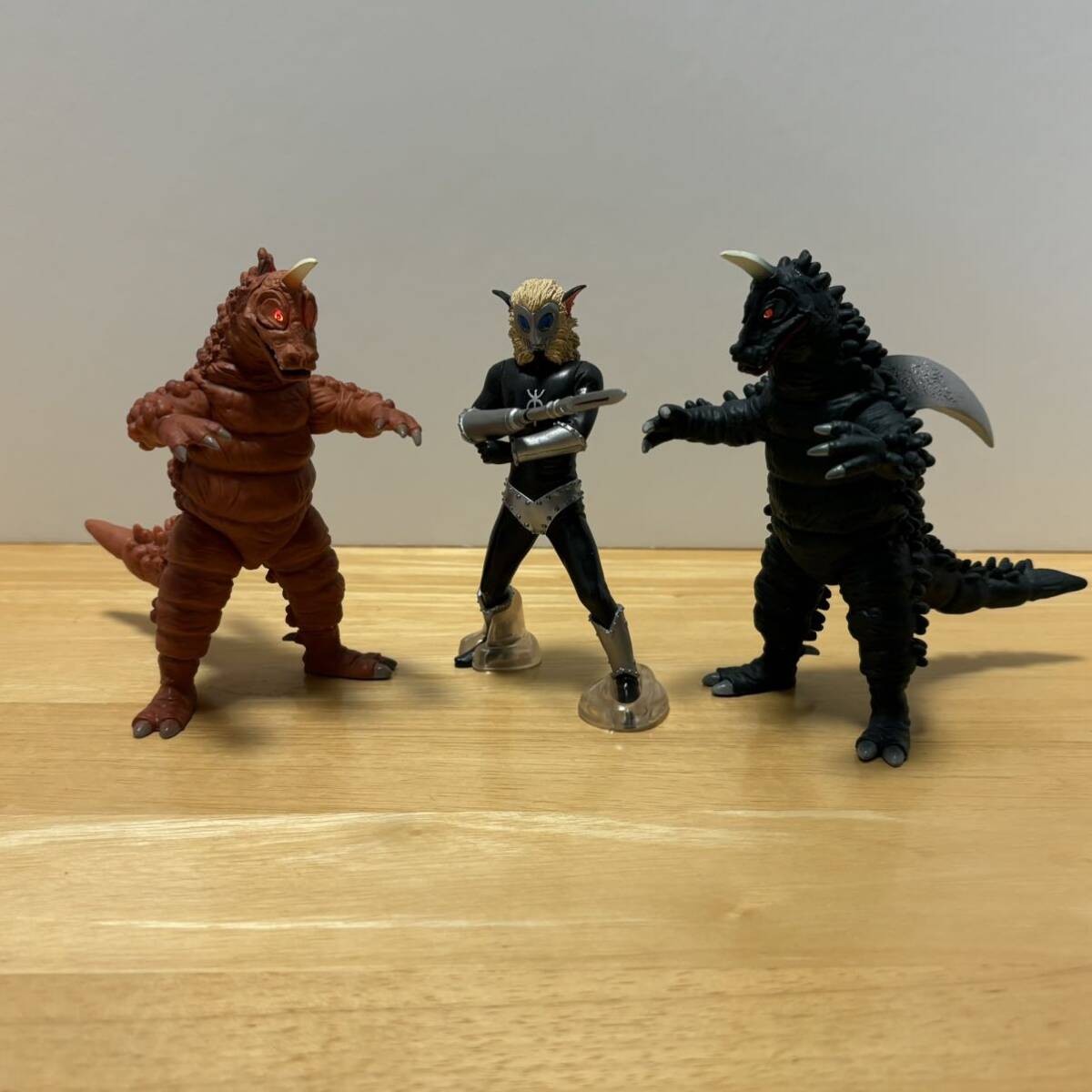 アルティメットルミナス ブラックギラス レッドギラス｜ゲーム