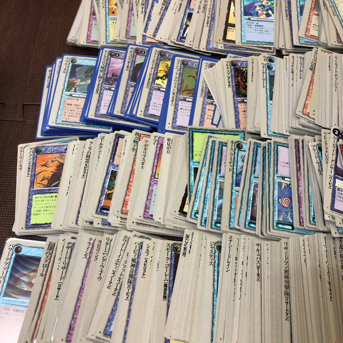 モンスターコレクション tcg 引退品 大量まとめ売り 5 5キロ モンスターコレクション tcg 引退品 大量まとめ売り 5 5キロ