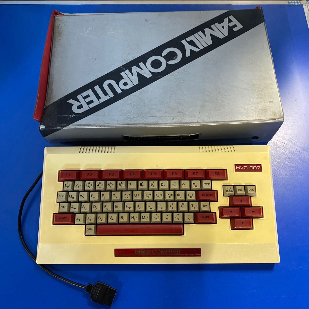 Nintendo 任天堂 ファミリーコンピューター用キーボードHVC-007 トランク ケース A1