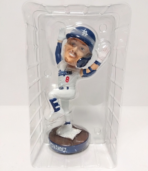 美品 新品 未使用品 キケ・ヘルナンデス ボブルヘッド 美品 新品 未使用品 キケ・ヘルナンデス ボブルヘッド