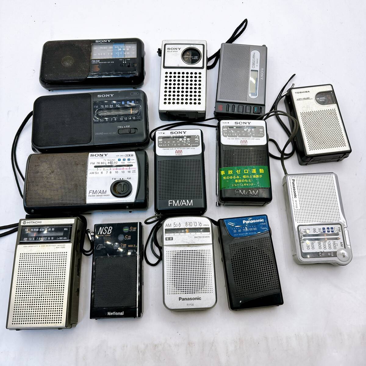 ジャンク品 現状 ポータブルラジオ 13台セット Sony， Panasonic， Hitachi 他 A101