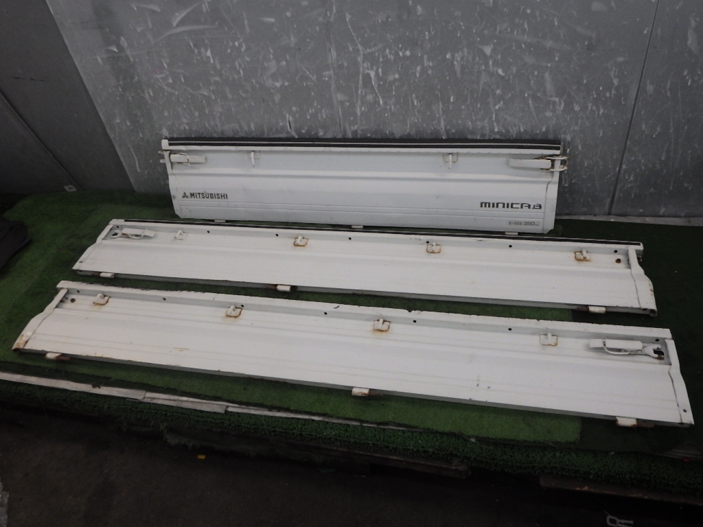 売り切り GD-U62T ミニキャブ トラック バタ板 ゲート U61T W74 アオリ 3枚セット 06-09-13-507 B1-J2-1 スリーアール長野