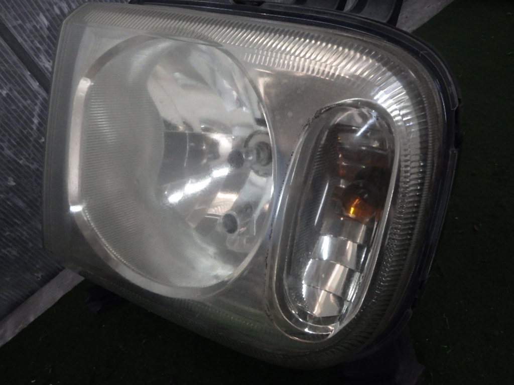 売り切り CBA-HE21S ラパン LE05C6137 ハロゲン ヘッドライト 左右 06-09-20-601 B2-L16-3 スリーアール長野