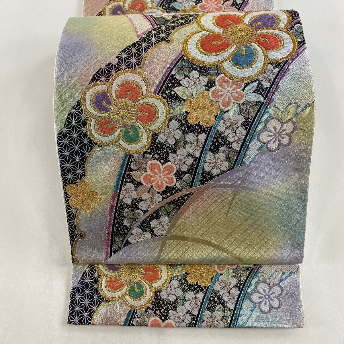 袋帯 秀品 梅 雪輪 唐織 箔 黒 六通 正絹 【中古】