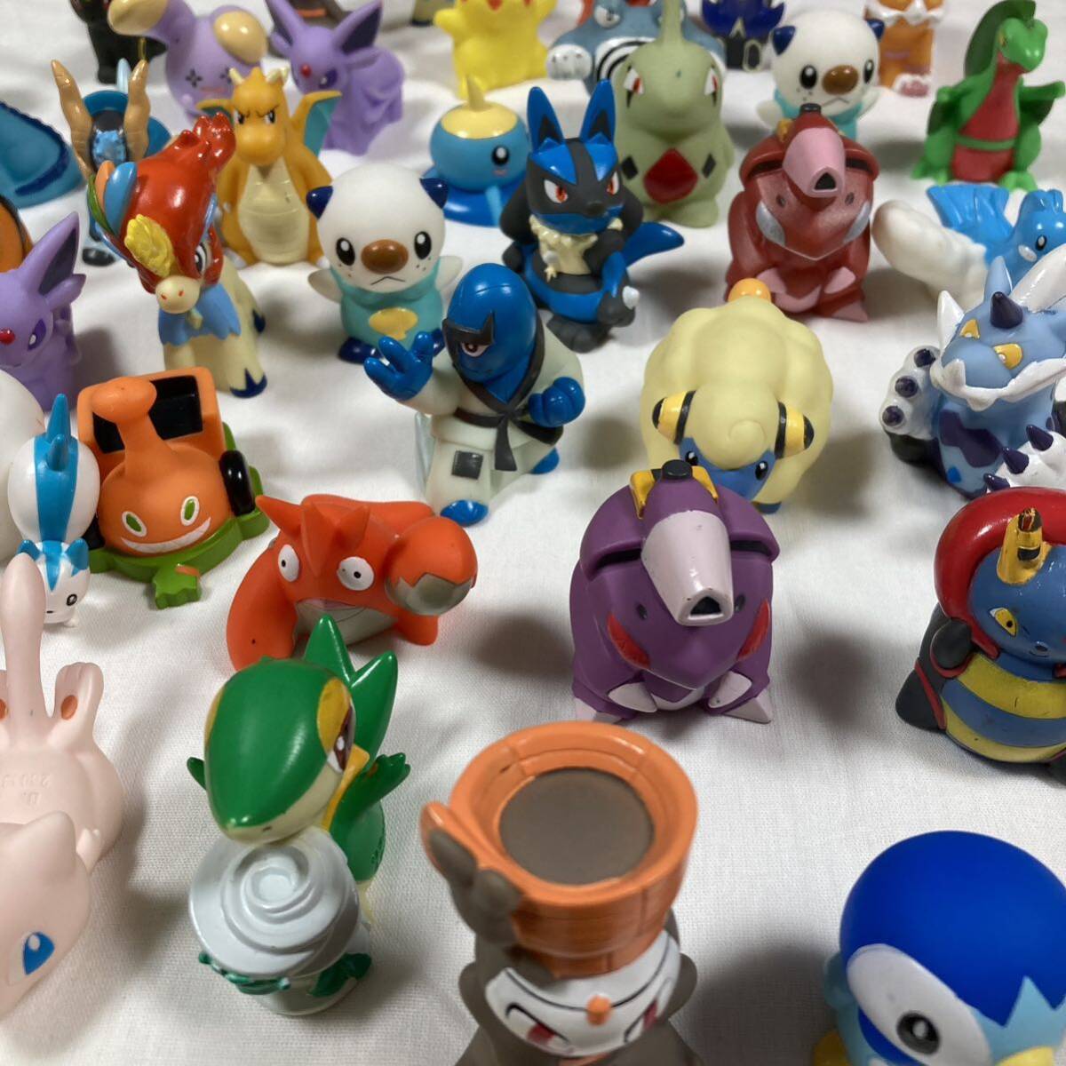 Bibian 比比昂 - ポケットモンスター ポケモン ソフビ Bibian 比比昂 - ポケットモンスター ポケモン ソフビ