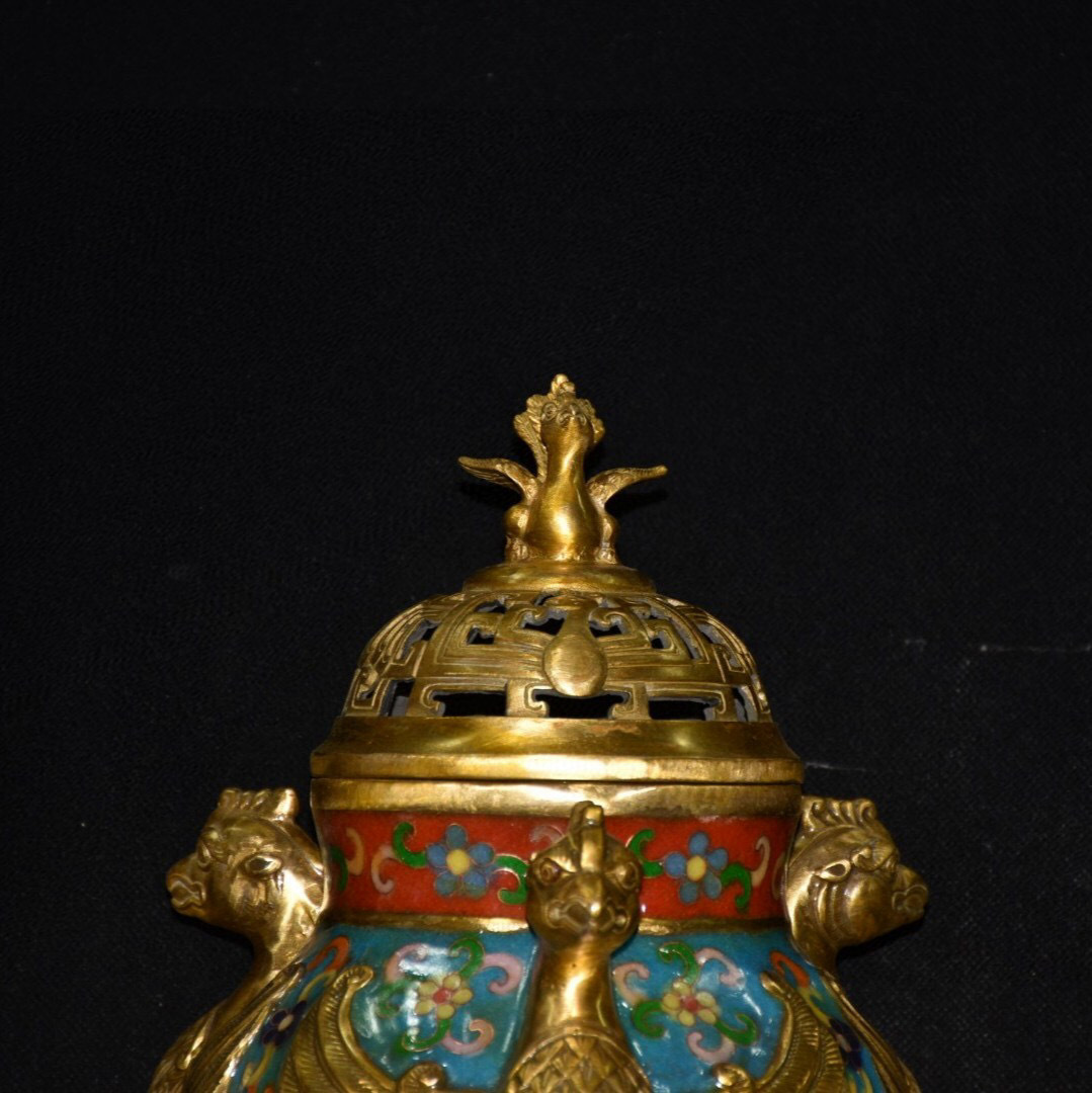 清・乾隆年製款・古銅彫・景泰藍・琺瑯彩・塗金・三鶴熏香炉 清・乾隆年製款・古銅彫・景泰藍・琺瑯彩・塗金・三鶴熏香炉