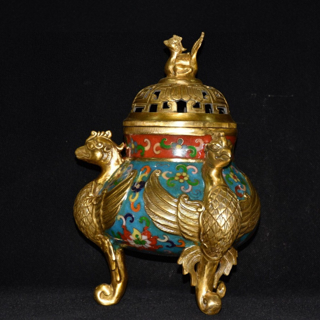 清・乾隆年製款・古銅彫・景泰藍・琺瑯彩・塗金・三鶴熏香炉 清・乾隆年製款・古銅彫・景泰藍・琺瑯彩・塗金・三鶴熏香炉