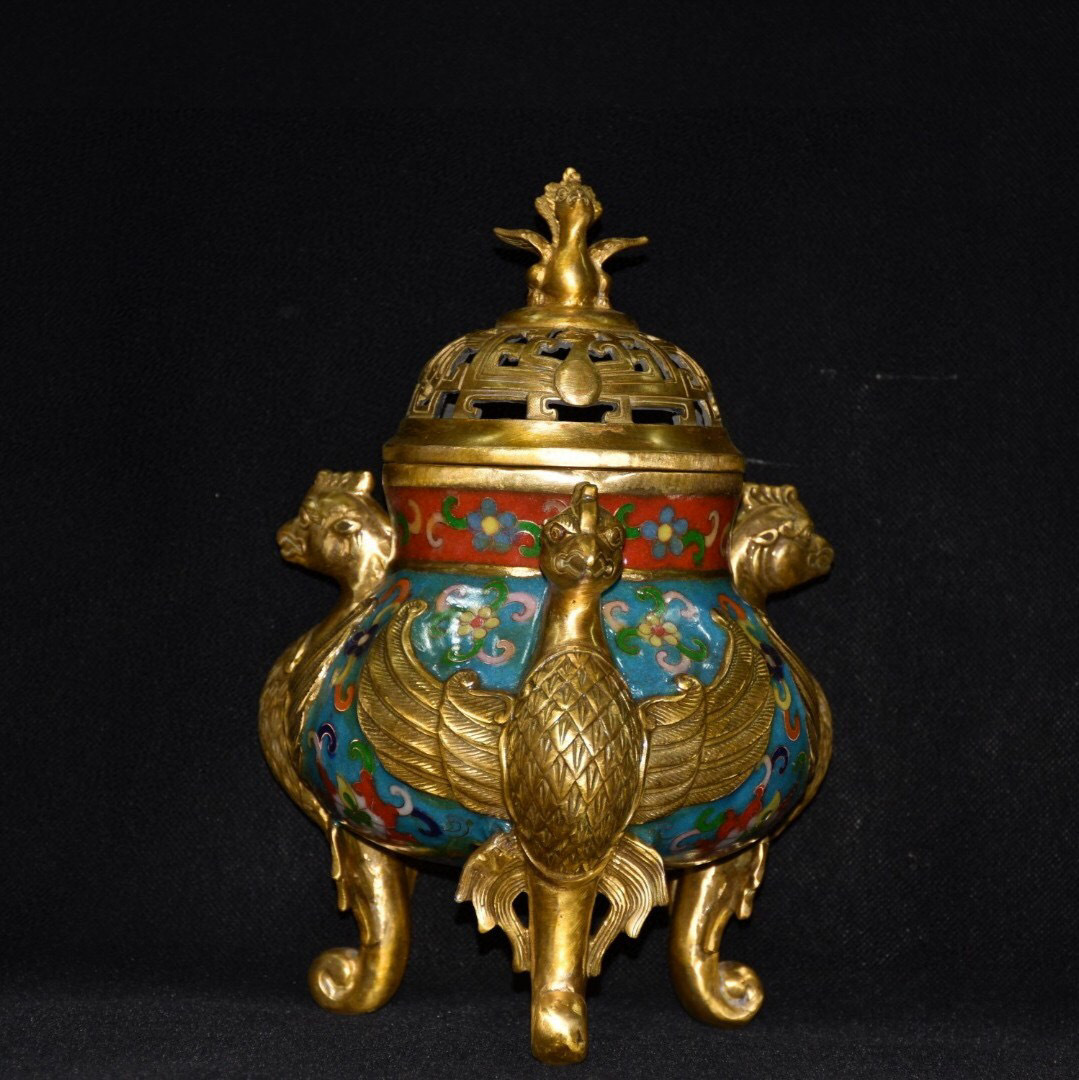 清・乾隆年製款・古銅彫・景泰藍・琺瑯彩・塗金・三鶴熏香炉・ 清・乾隆年製款・古銅彫・景泰藍・琺瑯彩・塗金・三鶴熏香炉・