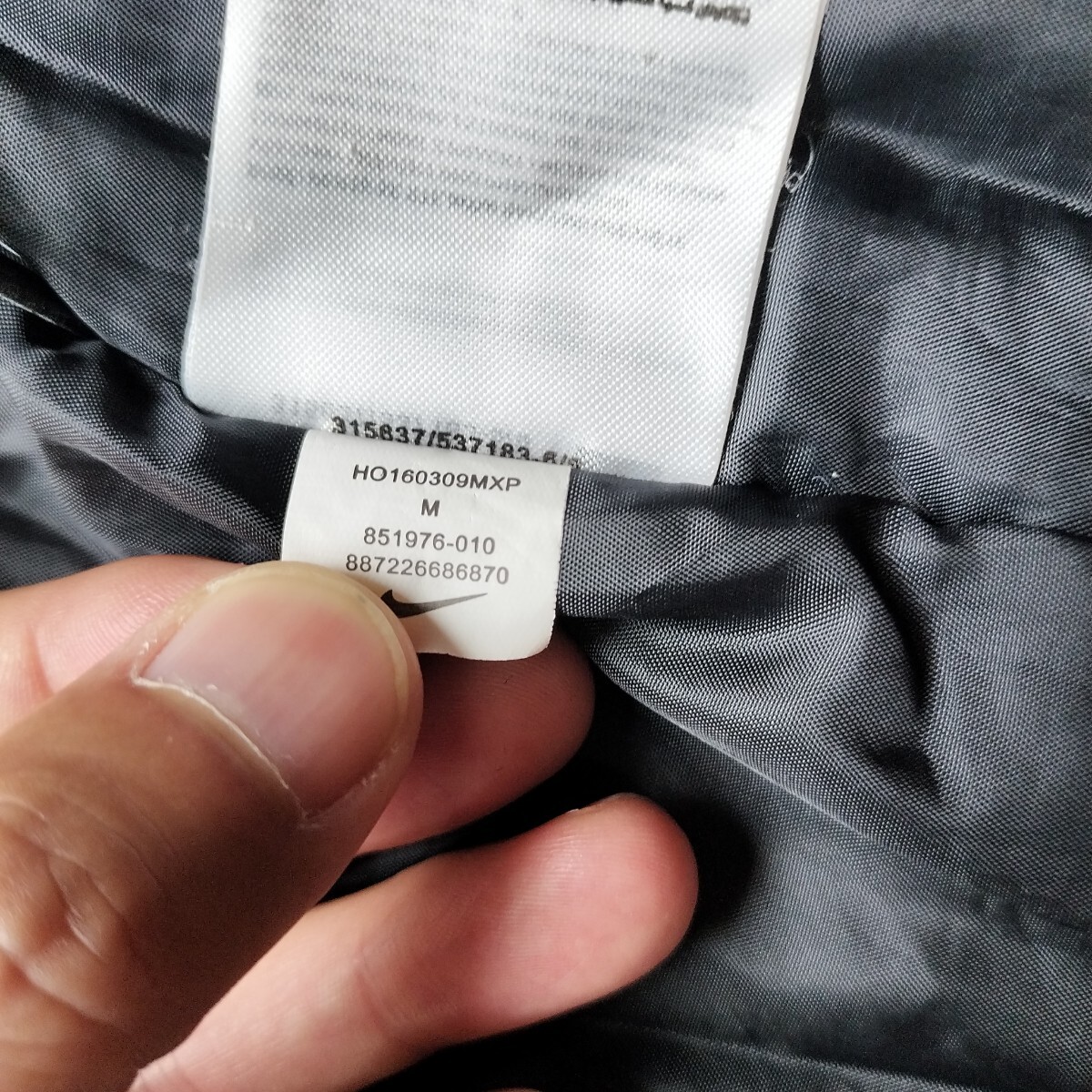 NIKE LAB ACG ALPINE JACKET のインナーダウン 851976-010 M NIKE LAB ACG ALPINE JACKET のインナーダウン 851976-010 M