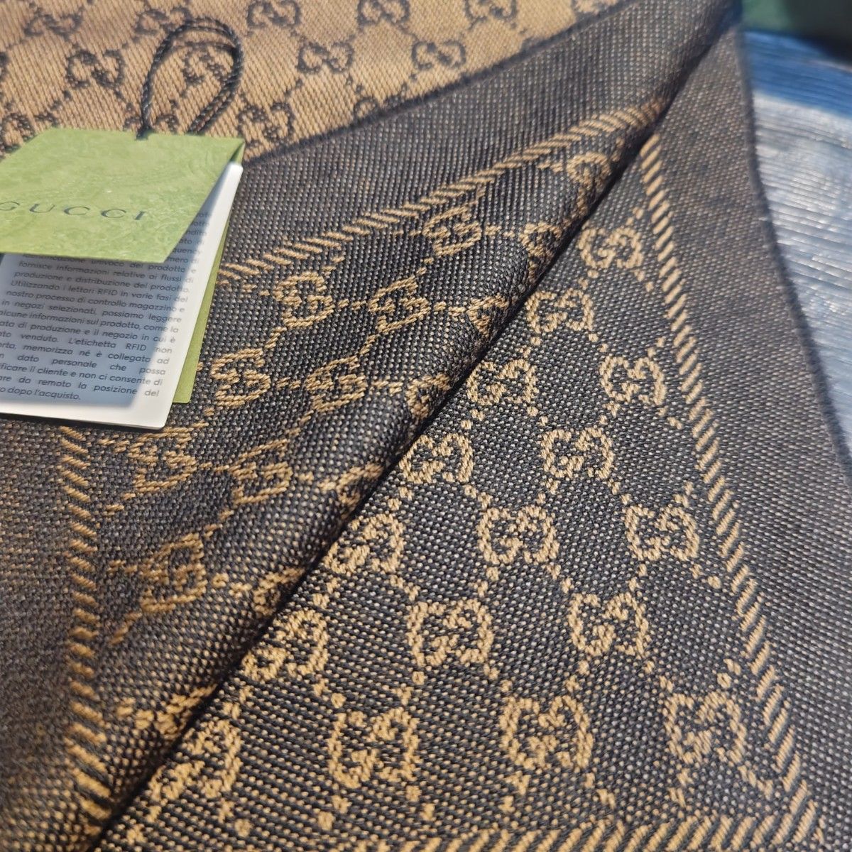 新品箱袋付き GUCCI マフラー ストール ショール スカーフ 新品箱袋付き GUCCI マフラー ストール ショール スカーフ