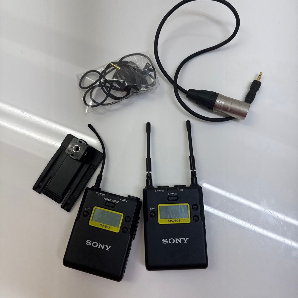 SONY ワイヤレスピンマイク UTX-B03+URX-P03セット SONY ワイヤレスピンマイク UTX-B03+URX-P03セット