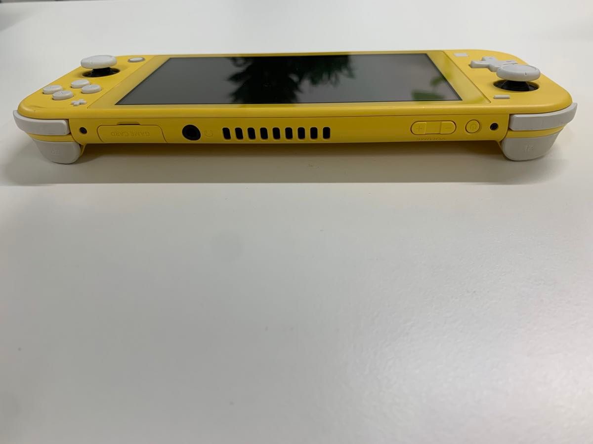任天堂スイッチライト Nintendo Switch Lite イエロー 中古本体 任天堂スイッチライト Nintendo Switch Lite イエロー 中古本体