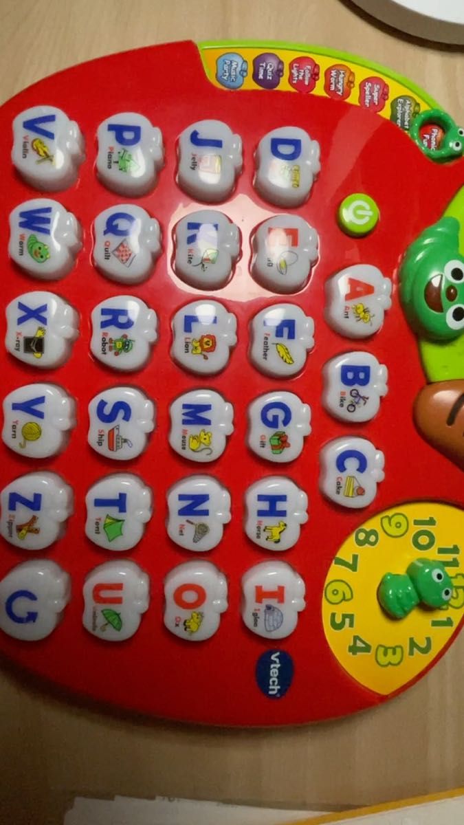 アルファベットアップル フォニックス 光るおもちゃ