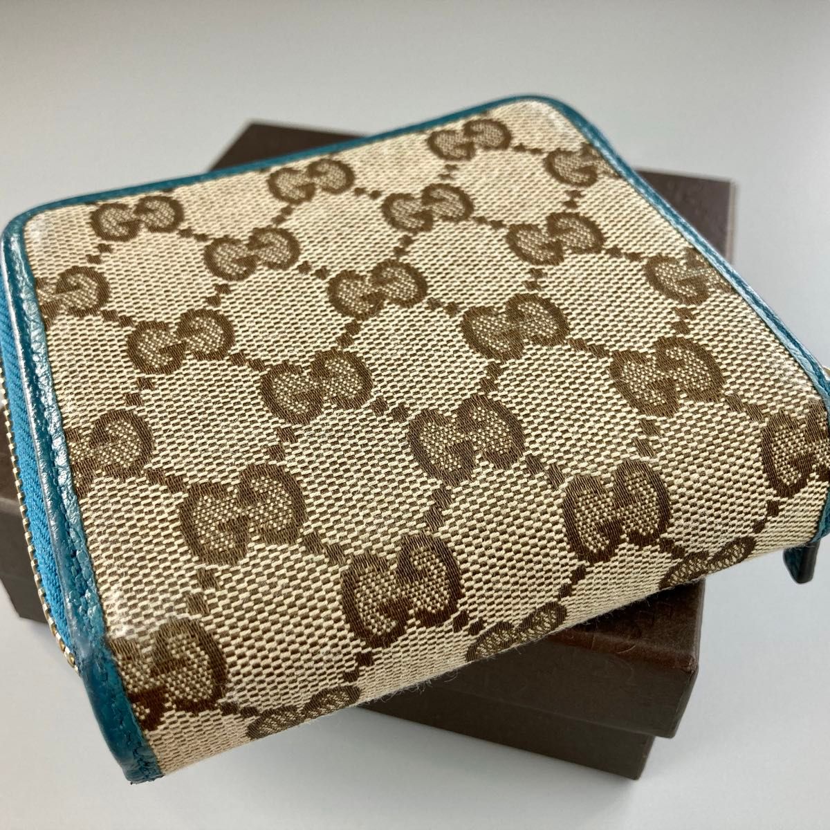 GUCCI グッチ 二つ折り財布 GGキャンバス レザー 小型 GUCCI グッチ 二つ折り財布 GGキャンバス レザー 小型