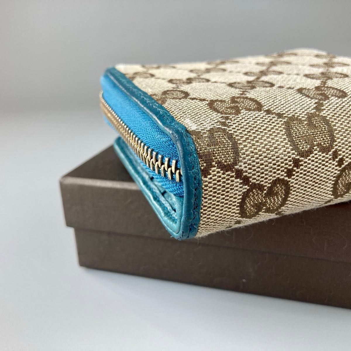 GUCCI グッチ 二つ折り財布 GGキャンバス レザー 小型 GUCCI グッチ 二つ折り財布 GGキャンバス レザー 小型