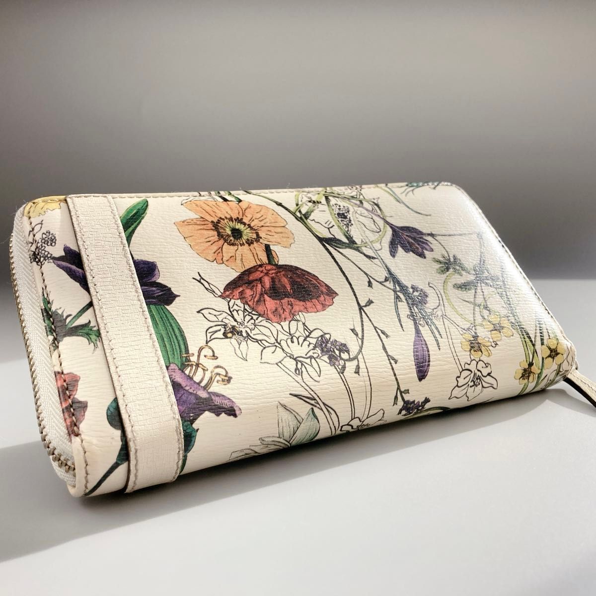 GUCCI グッチ 長財布 ラウンドファスナー フローラ 花柄 GUCCI グッチ 長財布 ラウンドファスナー フローラ 花柄
