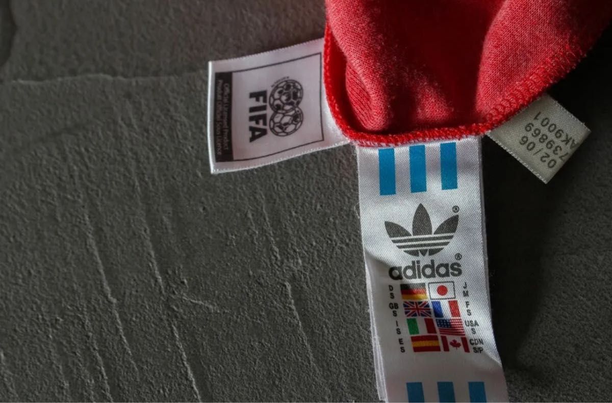 スペイン代表 トラックジャケット ジャケット サッカー adidas スペイン代表 トラックジャケット ジャケット サッカー adidas