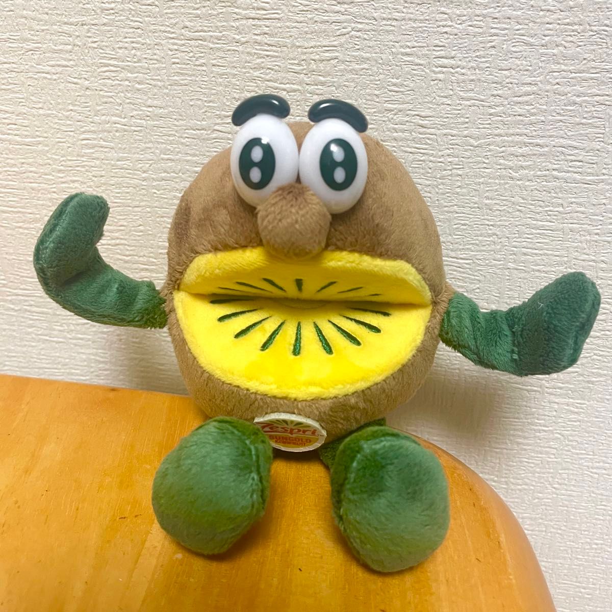 やや訳あり ゼスプリ Zespri キウイブラザーズ ぬいぐるみ 小 やや訳あり ゼスプリ Zespri キウイブラザーズ ぬいぐるみ 小