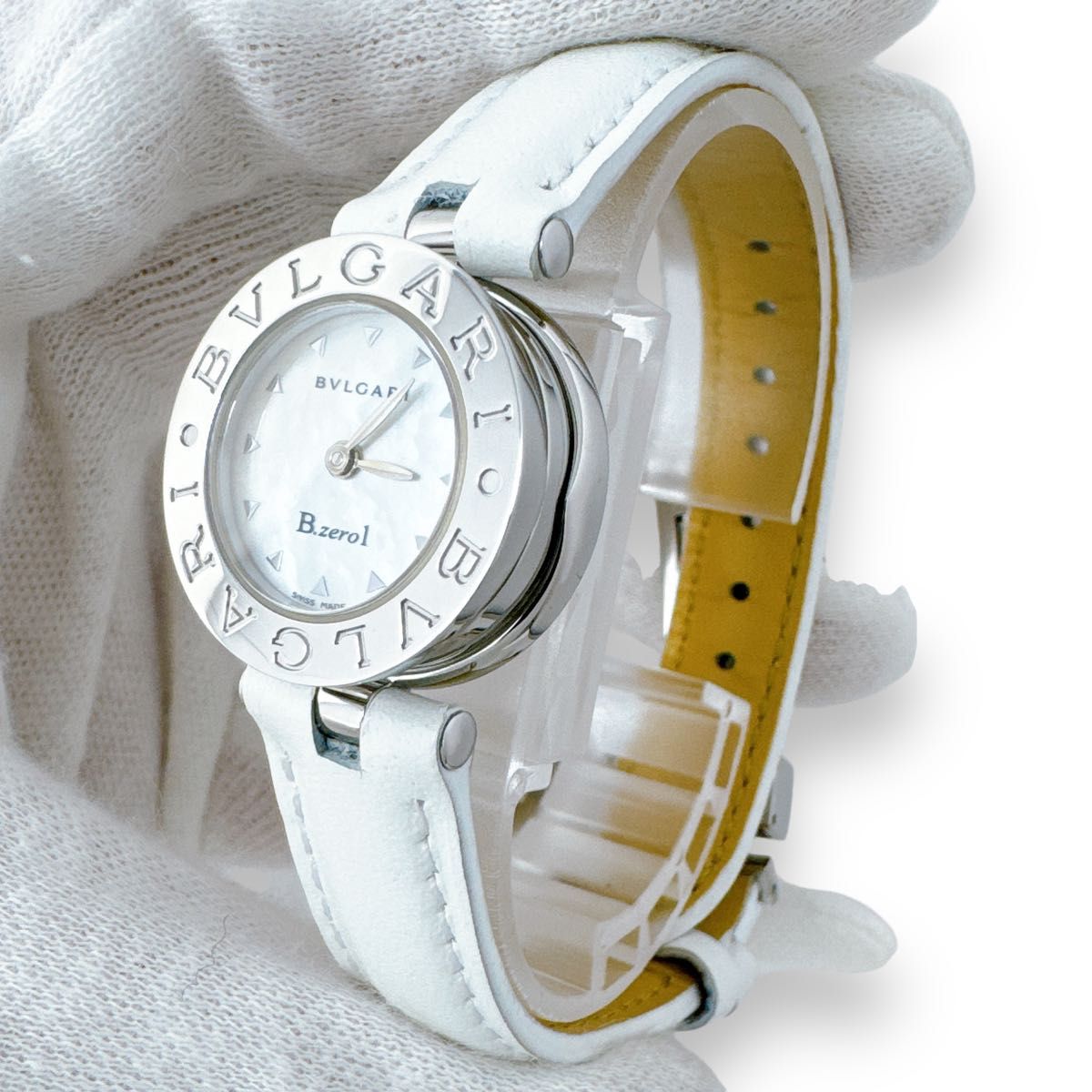 ブルガリ BVLGARI ビーゼロワン BZ22S ホワイトシェル レザー 革 ブルガリ BVLGARI ビーゼロワン BZ22S ホワイトシェル レザー 革