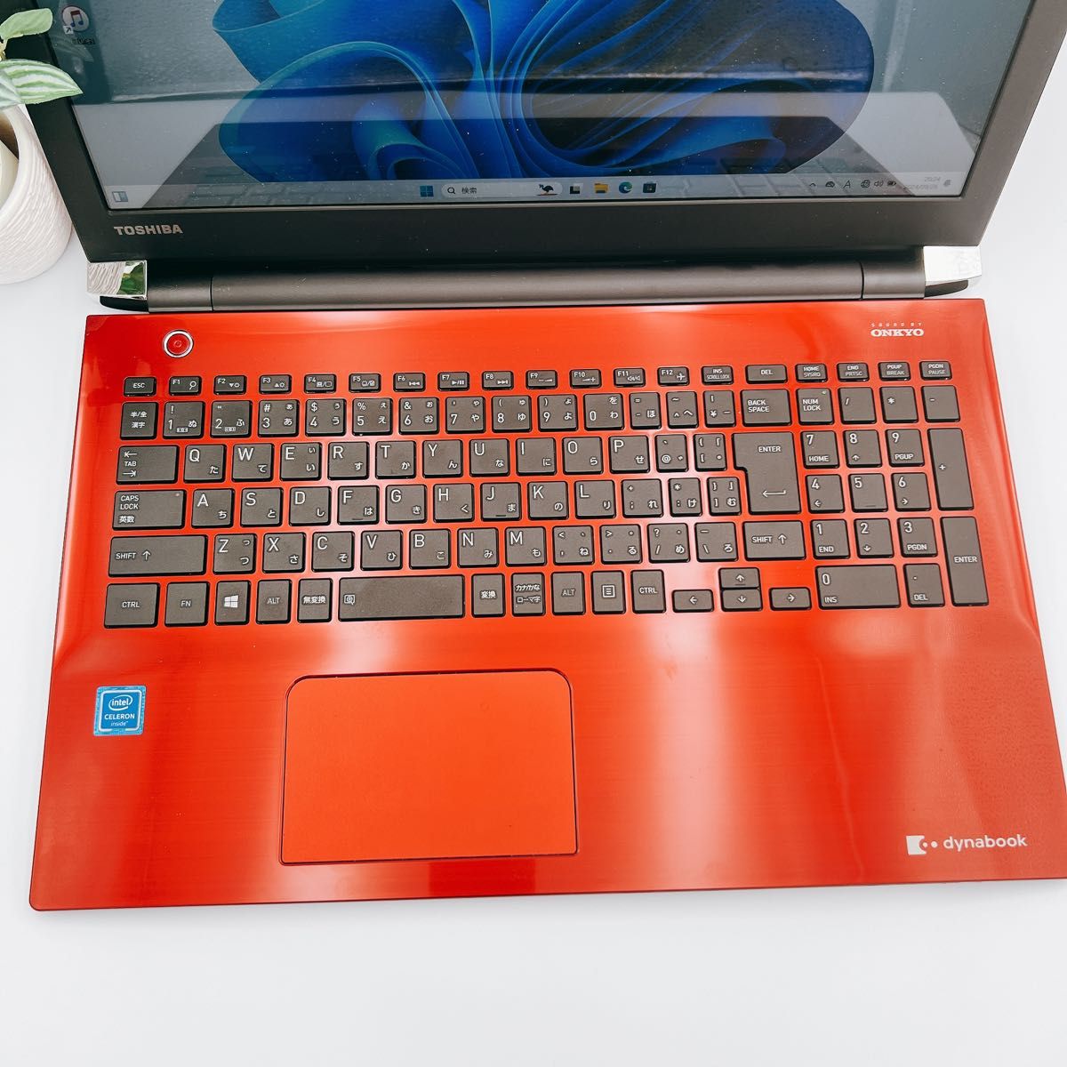可愛いレッドpc超美品/爆速SSD256GB/8GB/DVD作オフィス/Wifi 可愛いレッドpc超美品/爆速SSD256GB/8GB/DVD作オフィス/Wifi