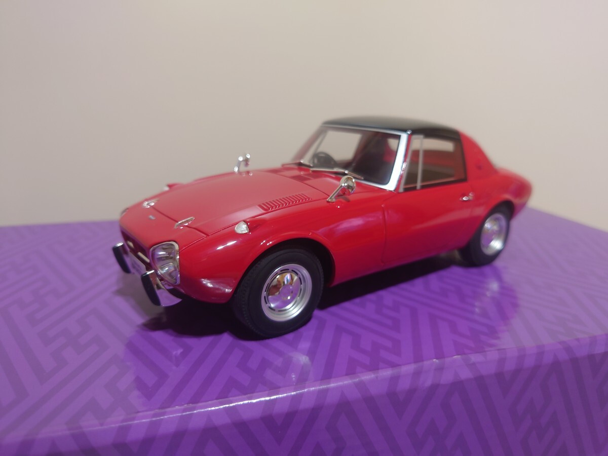 京商 サムライ トヨタ スポーツ 800 1/18 ミニカー 赤 ヨタハチ 京商 サムライ トヨタ スポーツ 800 1/18 ミニカー 赤 ヨタハチ