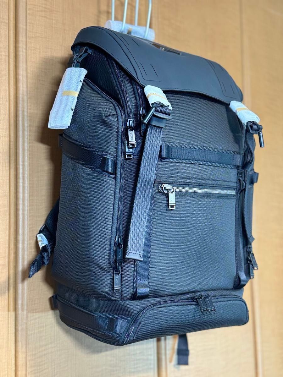 TUMI「エクスペディション」バックパック ネイビーブルー - バッグ TUMI「エクスペディション」バックパック ネイビーブルー - バッグ