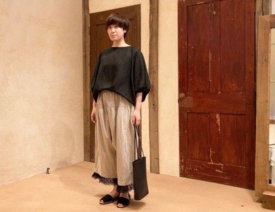 nest Robe ネストローブ ブラックリネンペチコートパンツ 裾 nest Robe ネストローブ ブラックリネンペチコートパンツ 裾