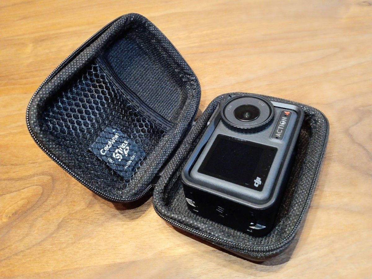純正グリップ+SDカード付き】新品級 DJI Osmo Action 4【新品 純正グリップ+SDカード付き】新品級 DJI Osmo Action 4【新品