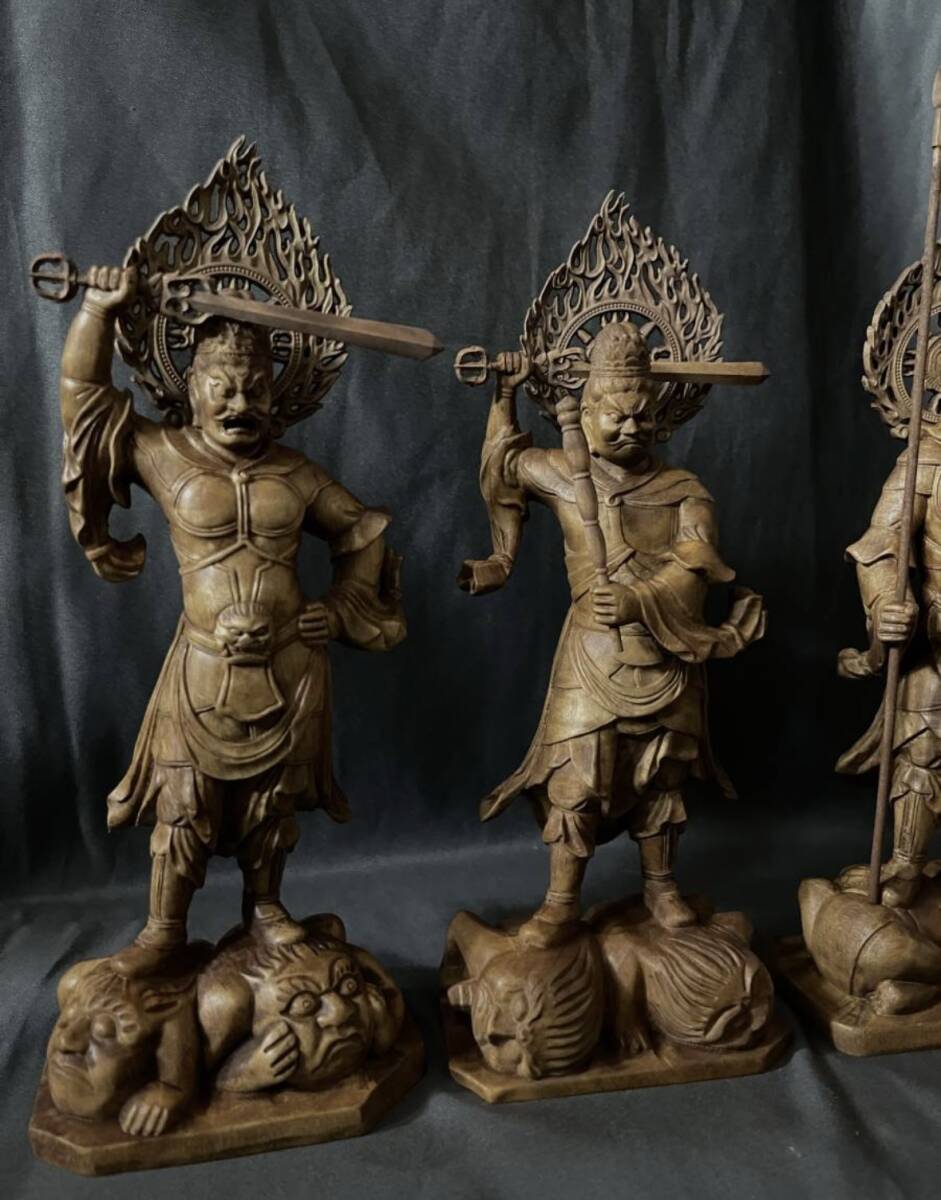 総柘植材 仏教工芸品 時代彫刻 一刀彫 極上彫 木彫仏像 四天王立像 総柘植材 仏教工芸品 時代彫刻 一刀彫 極上彫 木彫仏像 四天王