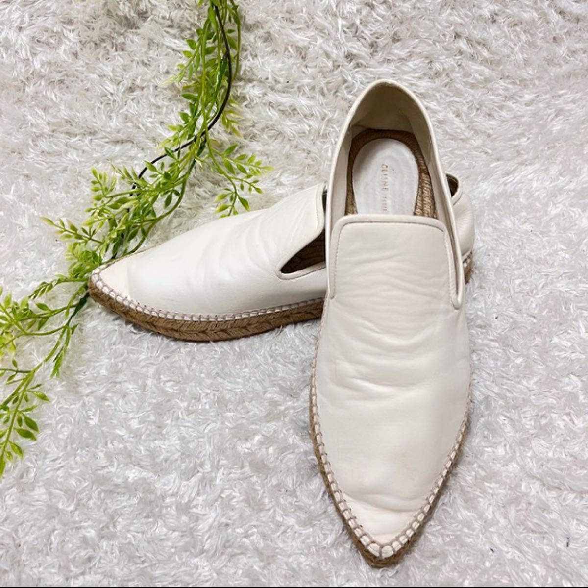 CÉLINE ホワイト ポインテッドトゥ シューズ CÉLINE ホワイト ポインテッドトゥ シューズ(ポインテッドトゥ