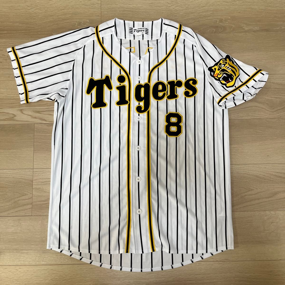 阪神タイガース 佐藤輝明 ホームユニフォーム 刺繍ユニフォーム 阪神タイガース 佐藤輝明 ホームユニフォーム 刺繍ユニフォーム